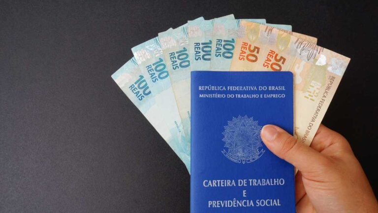 Trabalhadores têm R$ 127 milhões em abonos do PIS para sacar até dezembro