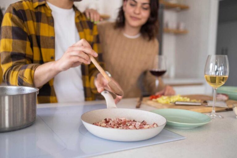 Elementos essenciais para criar uma experiência gastronômica completa em casa